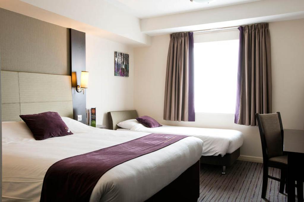 Premier Inn 치체스터 외부 사진